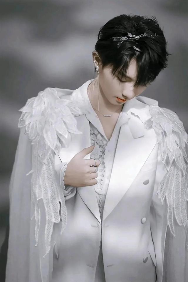 马嘉祺可爱头像，马嘉祺可爱头像动漫微信（马嘉祺，氛围感壁纸图）