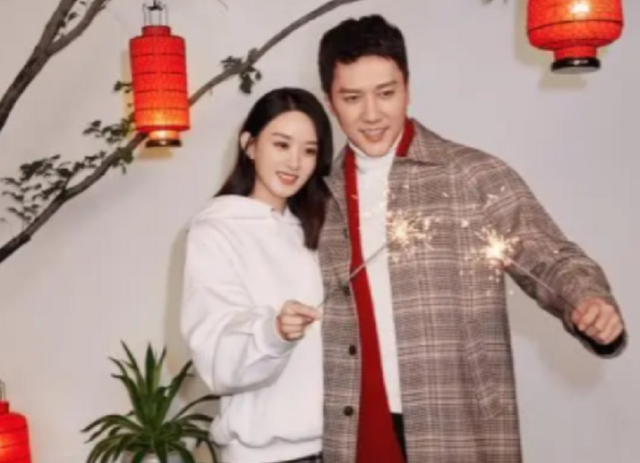 冯绍峰多少岁，冯绍峰比赵丽颖大几岁啊（43岁冯绍峰街头跑步无人识）