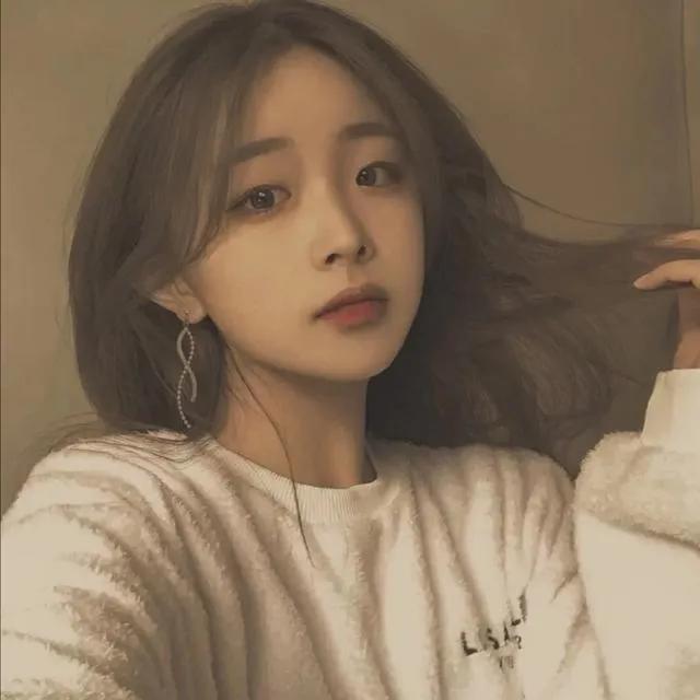 高清真人女头，微信头像，高清真人女头（惊艳好友的真人女头）