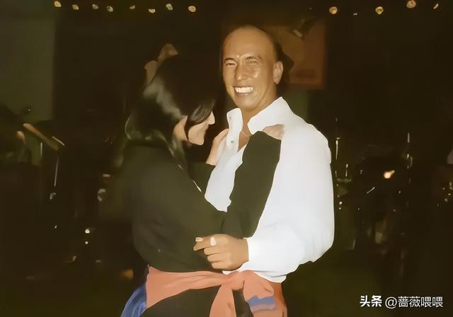 杉菜最后和谁在一起了，在流星花园中杉菜最后和谁在一起了（两段婚姻都是闪婚）