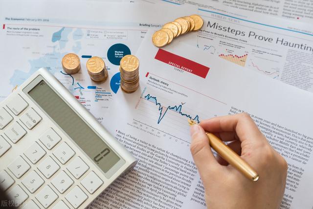 基金1000块一天赚多少，基金1000块一天赚多少基金可能会赔钱吗（30年后能赚100万吗）