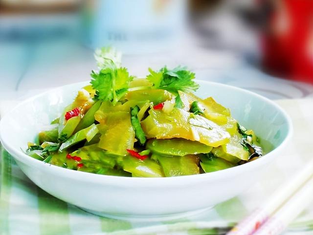 瘦肉炒丝瓜怎么做，丝瓜炒肉怎样做（36款下饭菜推荐）