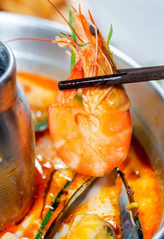 冬阴功汤的功效，冬阴功汤的功效与作用（那就在花都喝冬阴功解下瘾）