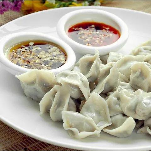 饺子冷水煮还是热水煮，冷冻饺子是冷水下锅煮好（“冷水煮”还是“开水煮”）