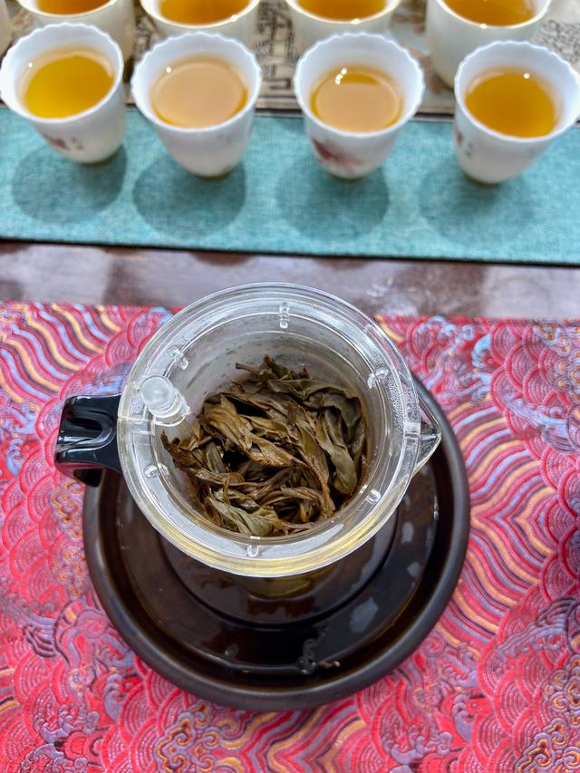 滇红茶的冲泡方法，滇红茶的泡法（怎样冲泡一杯香气浓郁的滇红茶）
