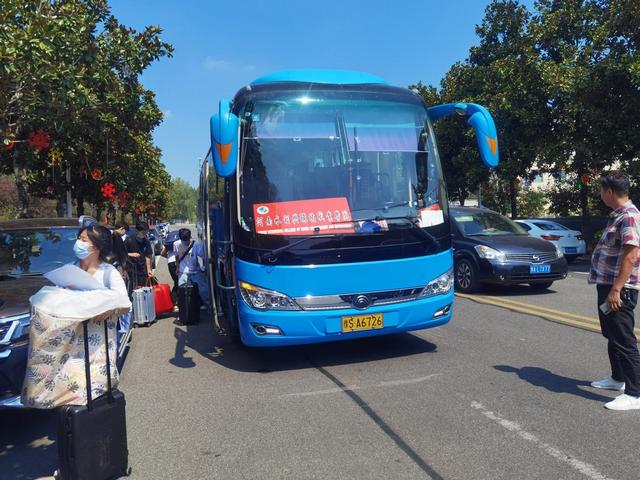 河南水利与环境职业学院，2021级河南水利与环境职业学院新生开学时间和入学指南及入学军训考试（河南水利与环境职业学院7000余名小萌新来啦）