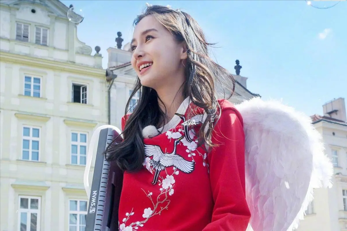 杨颖(angelababy),1989年2月28日出生于上海市,华语影视女演员,时尚