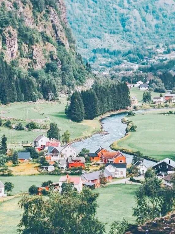 不如名师指路前面一句是什么，不如名师指路前面一句是什么成语（就是看透而不说透）