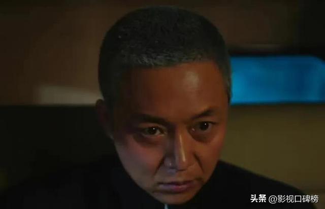 刘奕君和张嘉益两人齐聚暑假档,同班出身,谁更胜一筹?