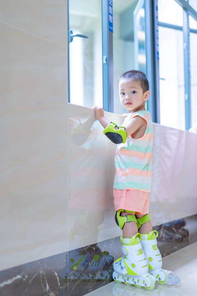 轮滑鞋品牌排行榜，轮滑鞋品牌（入手酷骑R2轮滑鞋体验如何）