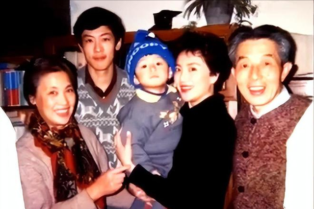 汪嘉伟的三任妻子刘超英年龄，汪嘉伟的三任妻子（“世界排坛第一飞人”汪嘉伟）