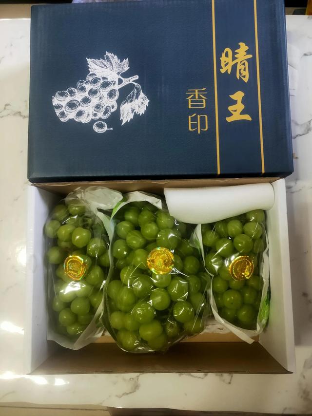 晴王葡萄的营养价值及功效与作用，晴王上火还是降火（佳沛：最营养的奇异果）