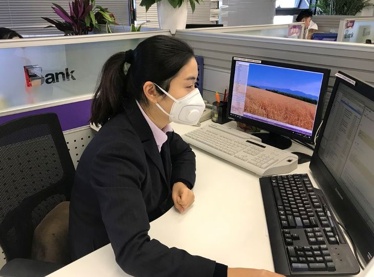 银行柜台工作人员月薪(银行柜员月薪3000) - a叁贰零