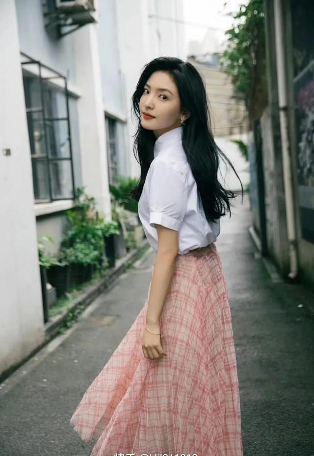 壁纸，章若楠，章若楠壁纸下载（明星壁纸<五十一>章若楠图片）