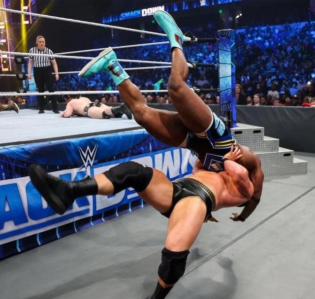 wwe比赛意外死亡，WWE那些生死时刻。有人命丧擂台