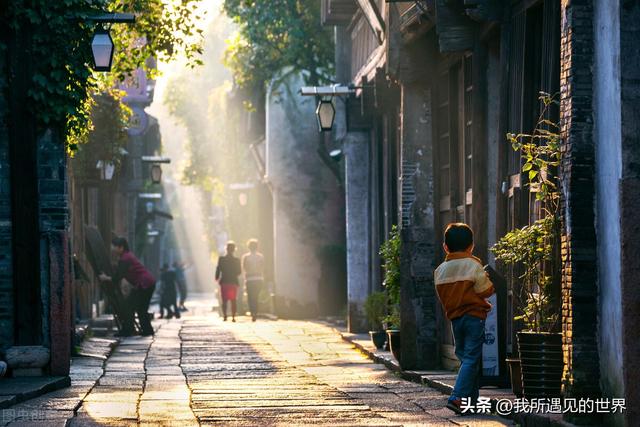 江南四大古镇哪里好玩，江南四大古镇哪里好玩儿（探访江南水乡6大绝美古镇）