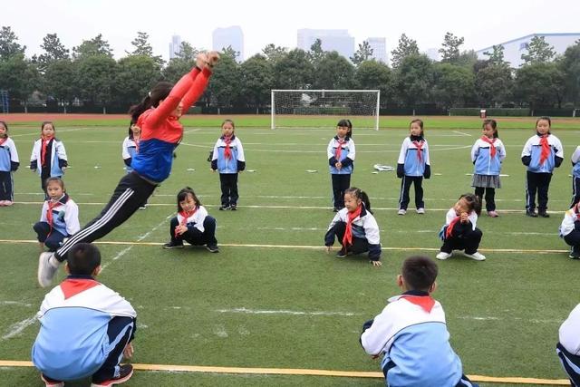 幼儿体能训练方法，幼儿体能训练方法有哪些（学龄前的宝贝身体体能弱）