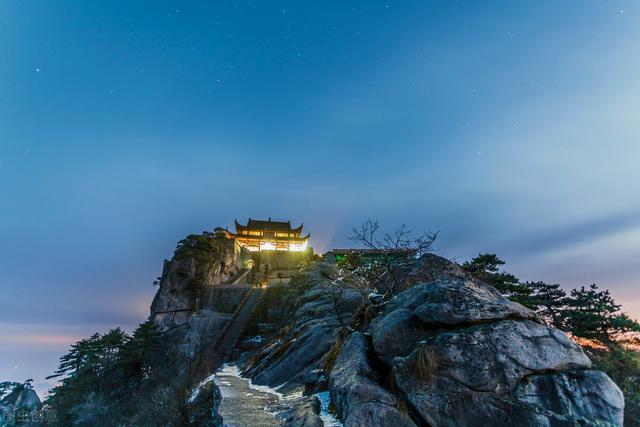 九华山导游词，九华山导游词开头（中国四大佛教名山之九华山）