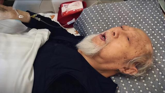 仲小萍比火风大几岁，火风老婆仲小萍个人简介（歌手火风母亲感染新冠去世）