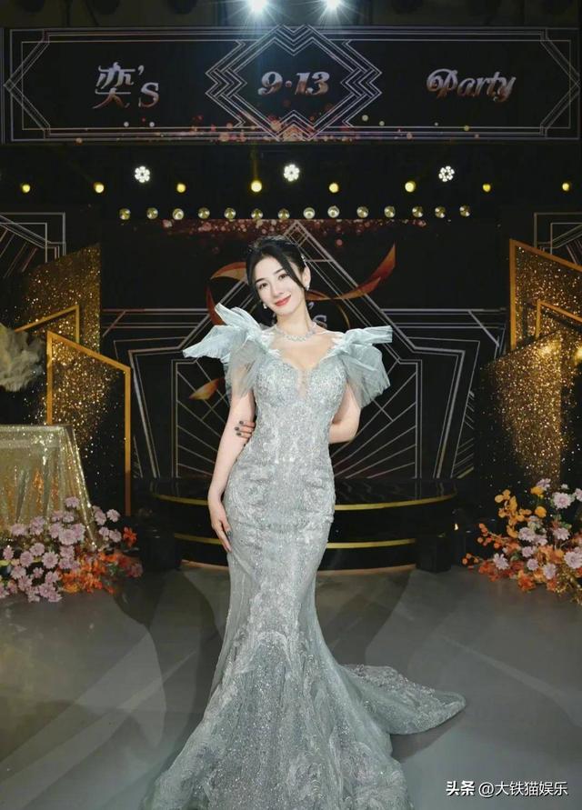 35一40岁女人穿衣搭配，38到40岁女人穿衣搭配（生过娃了身材还这么火辣）