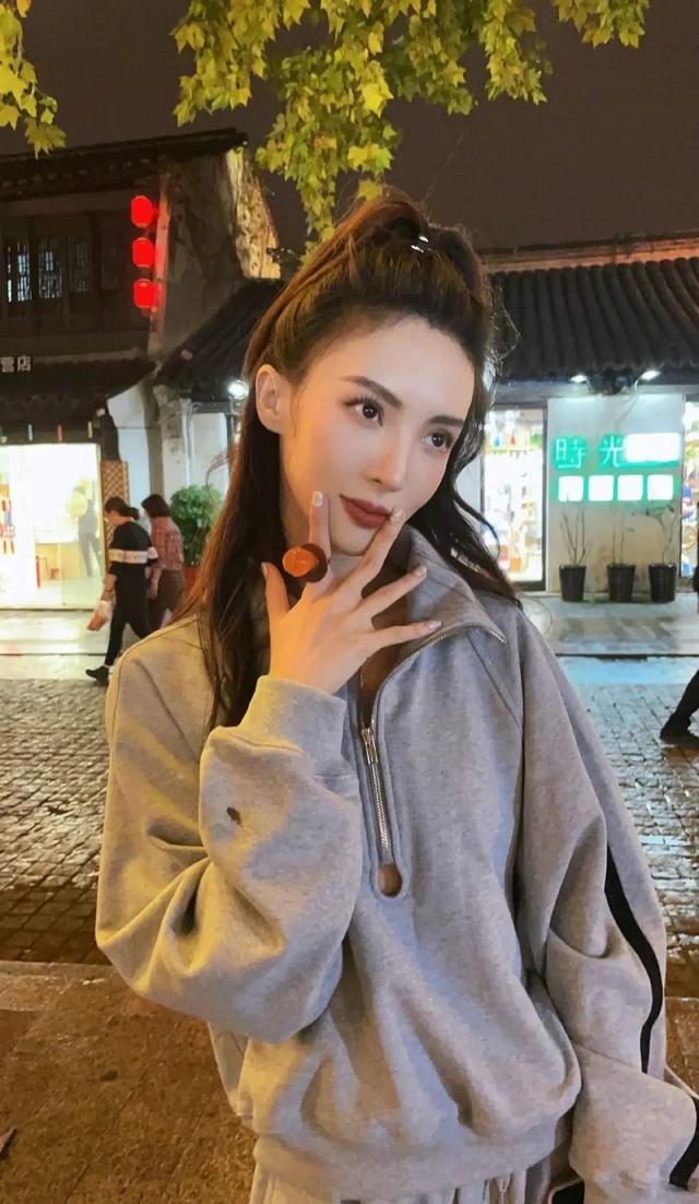 儿童发型图片 小女孩发型绑扎方法简单又可爱，儿童发型图片（几款绝美的新年公主编发）