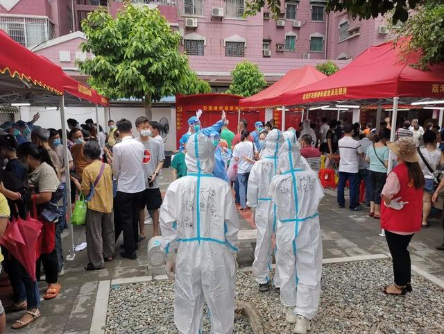 感染奥密克戎症状，感染奥密克戎几天出现症状（奥密克戎后遗症真的很多很可怕吗）
