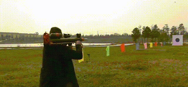 水火箭的工作原理是什么，水火箭的原理及制作方法（江苏大叔成功发明水火箭）