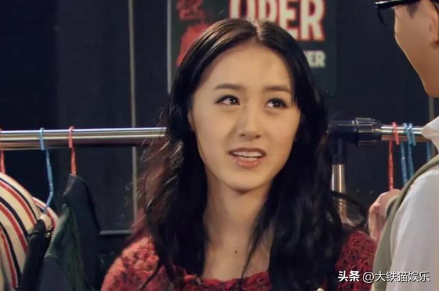 胡一菲娄艺潇是一个人吗，《爱情公寓》14年