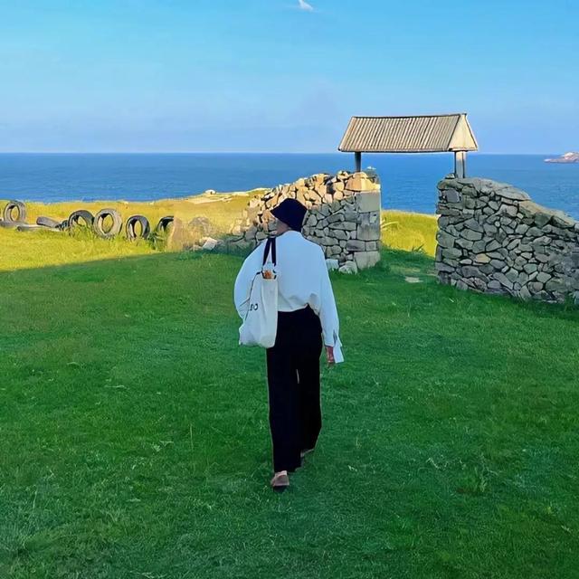 情侣头像不明显，情侣头像“不明显”微信（情侣头像丨低调单人不明显系列）