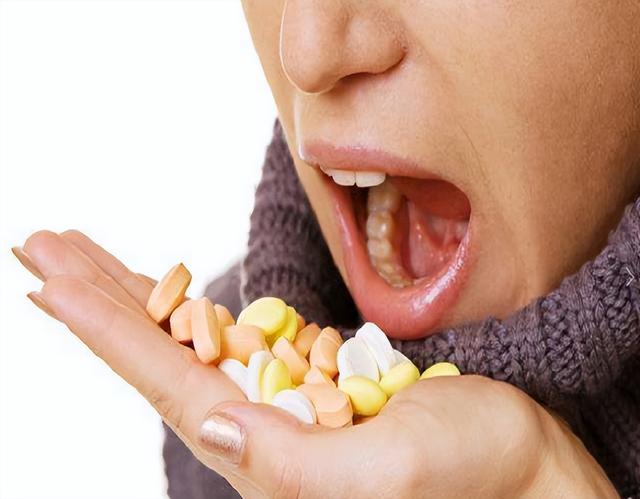 玫瑰糠疹吃什么药，玫瑰糠疹吃什么药好使（“万能皮肤药”炉甘石洗剂）