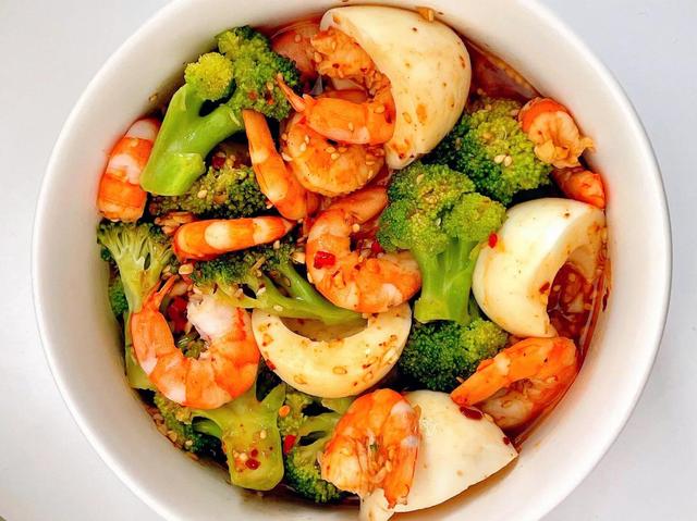 蒜香虾仁，蒜蓉虾仁的做法（这3种做法上手简单味道鲜美）