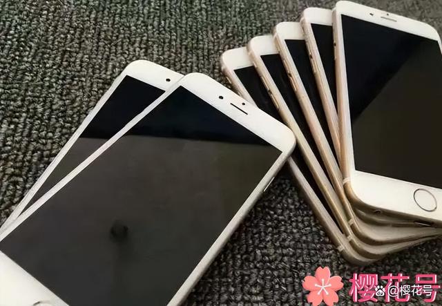 oppo手机突然黑屏怎么开都开不了怎么办，oppo手机黑屏打不开怎么办（手机突然黑屏该怎么办）