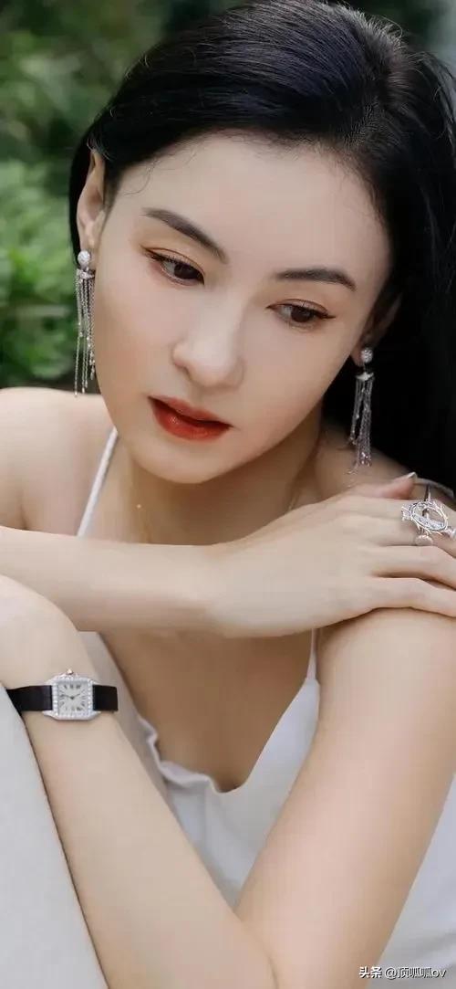 陈小春对张柏芝是真爱吗，美到极致的香港3大美女明星