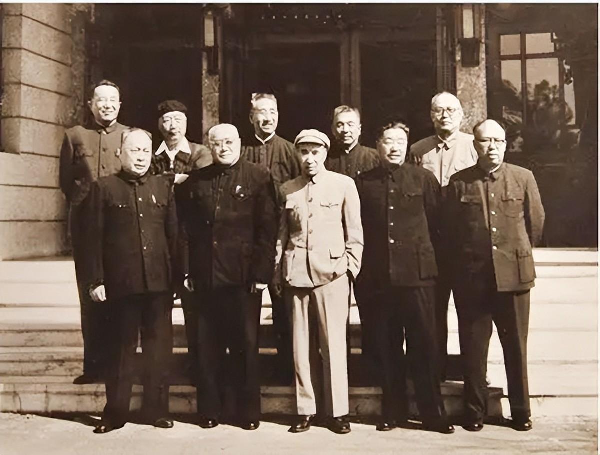 1959年多大年龄，属相猪年龄多大（开国元帅、大将、上将、中将中）