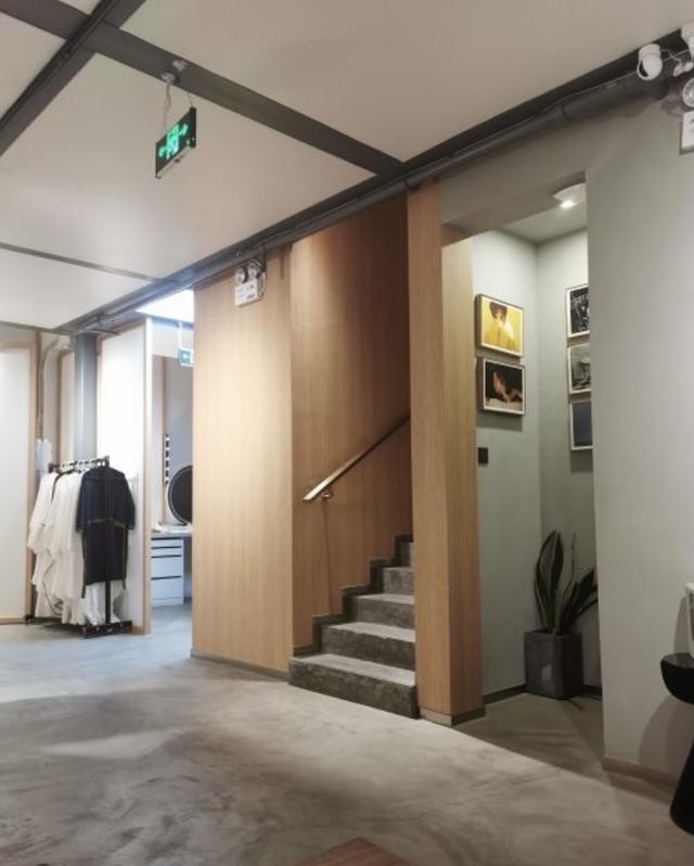 纹理烫多少钱，微分碎盖纹理烫多少钱（黄磊女儿多妹烫发不便宜）