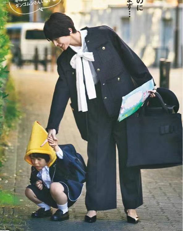 最好看的冬季服装搭配，冬季好看的衣服搭配（凭什么讲究又好看）