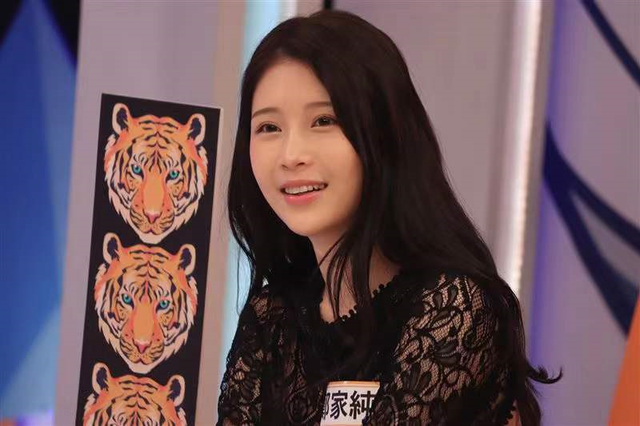 28岁女星自曝曾遭黑势力围堵，好友惨被痛殴，隔天对方跪着道歉