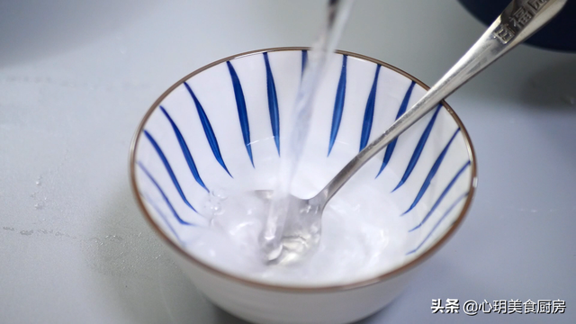 鱿鱼干的制作方法，鱿鱼鱼干怎么做（海边人教正确做法）