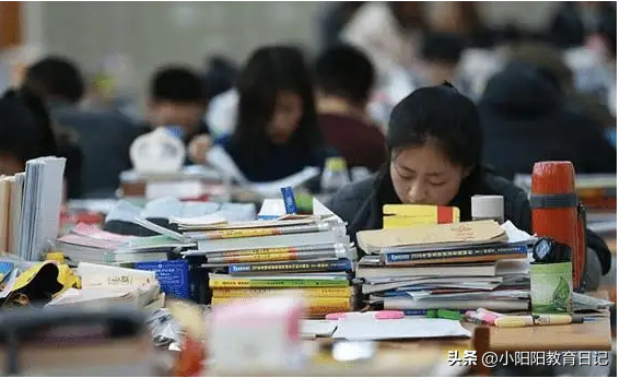 硕士研究生和研究生的区别，研究生和硕士的区别是什么（怪不得大多数学生考研选择专硕）