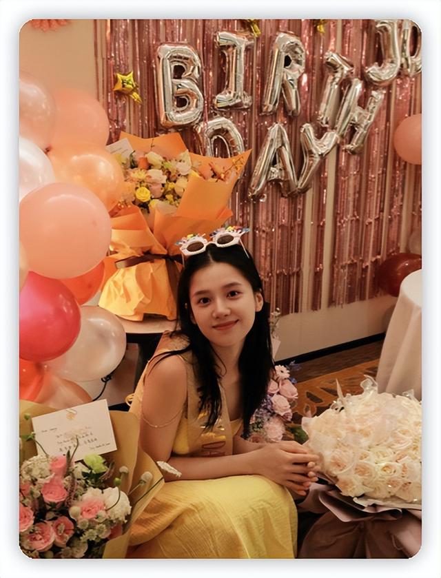 张艺兴是独生子吗，张艺兴是不是独生子（女方疑似是23岁小花张婧仪）