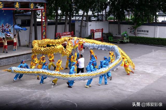 二龙戏珠，九街龙灯《二龙戏珠》（二龙戏珠是什么项目）