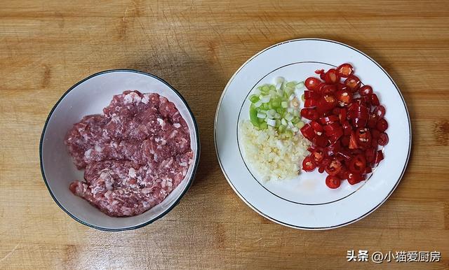 肉末炒豇豆怎么做好吃窍门，“豇豆炒肉末”这样做