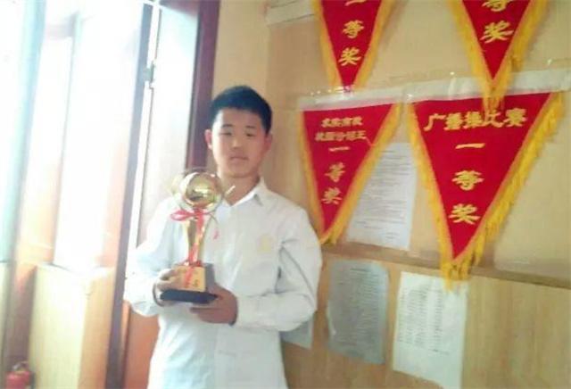 河南高考状元，河南史上最强高考状元（2021年河南高考状元彭子年）