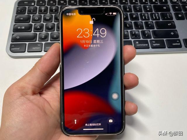 苹果手机无线充电，苹果x怎么无线充电（iPhone13）