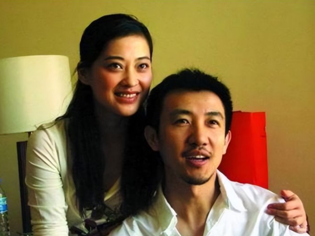 章子怡父母爱情，章子怡父母（8年后再看《父母爱情》）