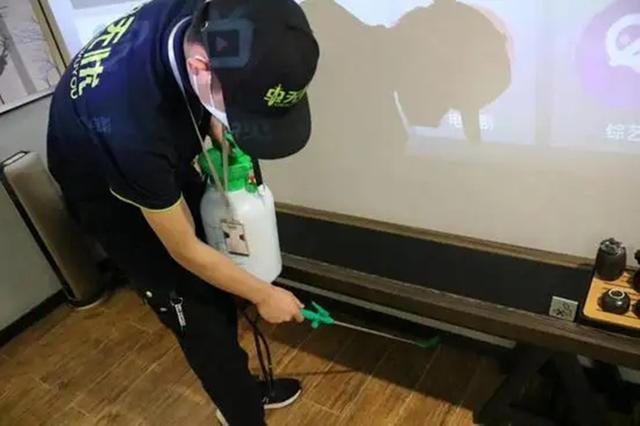 灭蟑螂最有效的土方法，消灭蟑螂最好的土办法（教你用一把大蒜）