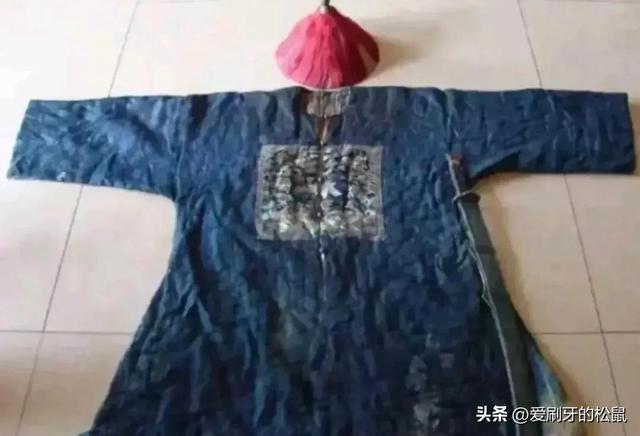 对女生没兴趣是怎么回事，对女生不感兴趣是怎么回事（朋友们我现在对女人没兴趣了怎么办）