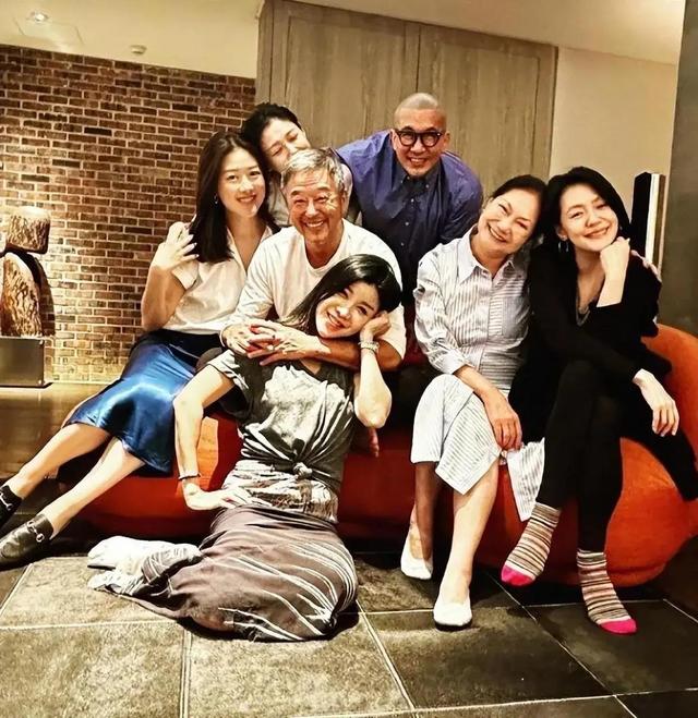 大s现身机场现状，大S妈妈说不会让汪小菲进大S台北的家门