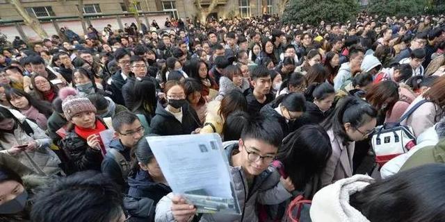 编制和非编制的区别，事业单位编制与非编制的区别（我国事业单位和政府工作人员数量）