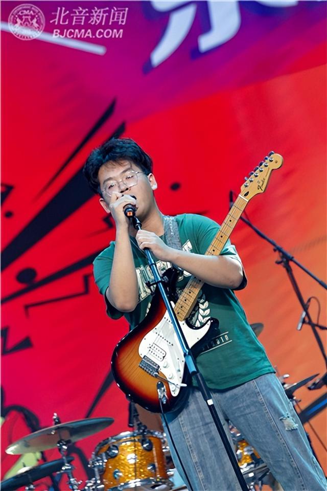 北京现代音乐学院，北京现代音乐学院有那些专业（北音爵士乐学院2022级新生音乐会精彩举行）